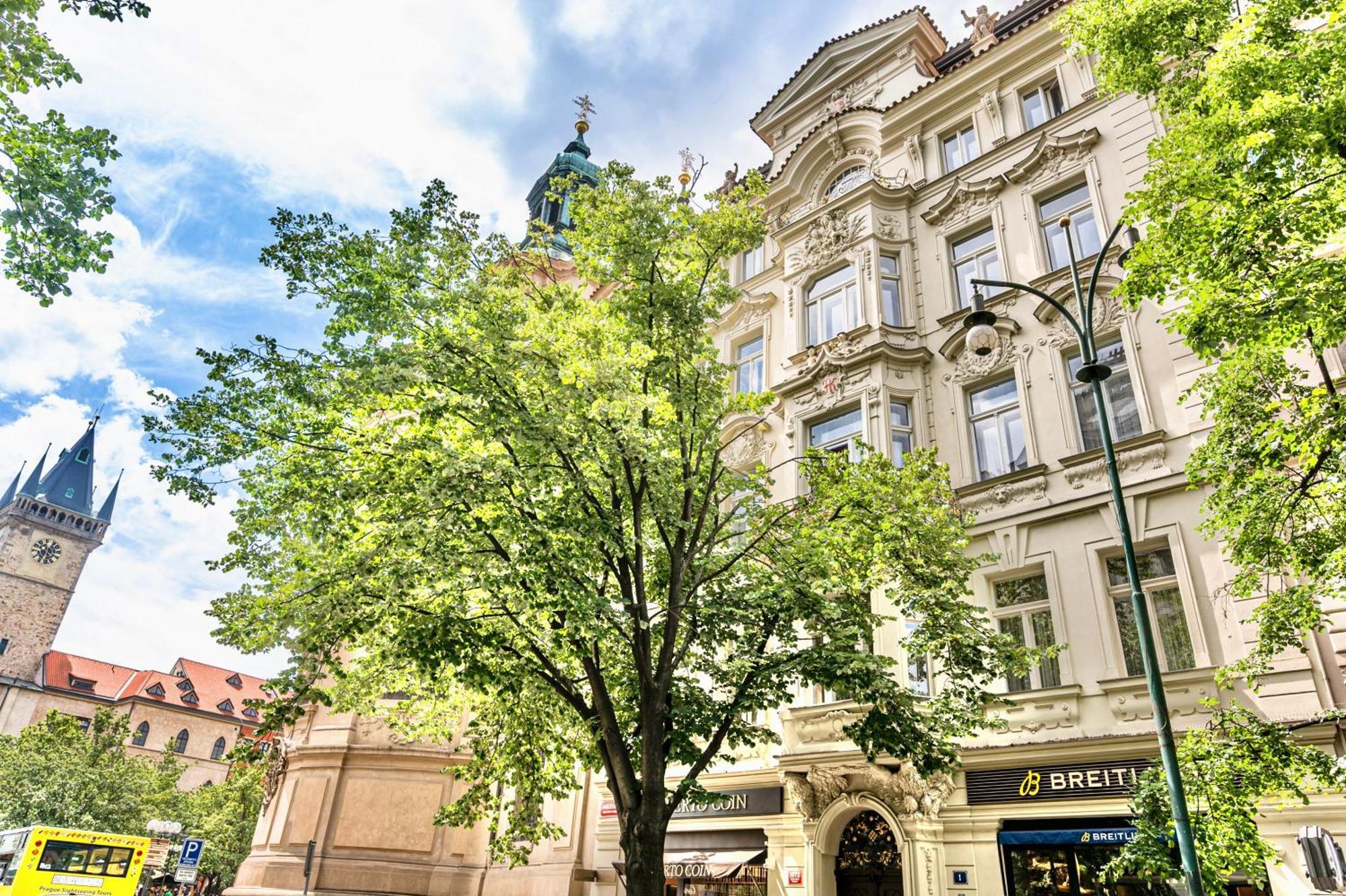 The Old Town Square & Parizska Apartments Praga Exterior foto